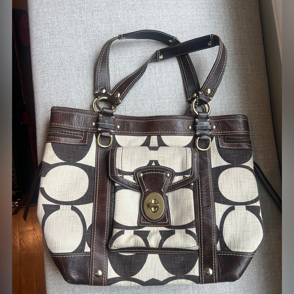 Brown leather Coach bag…Used in mint condition